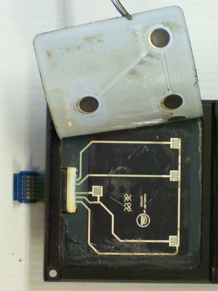 ACR 5000 control panel peeled apart